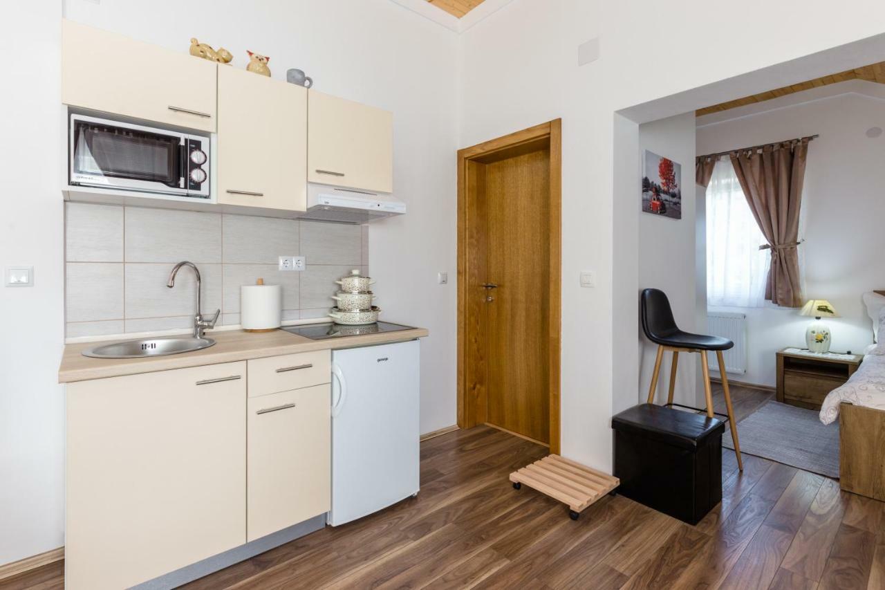 Studio Apartments Eagle Rakovica Zewnętrze zdjęcie